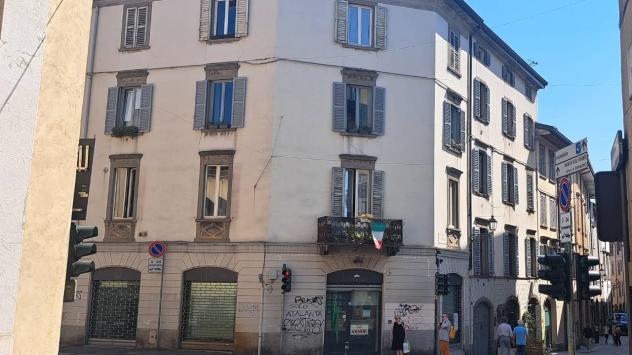 quadrivano in vendita a Bergamo in zona Città Alta