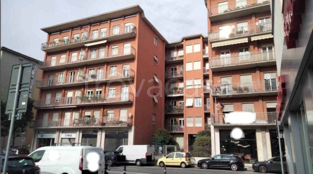 appartamento in vendita a Bergamo in zona Borgo Santa Caterina