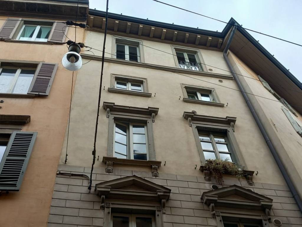 appartamento in vendita a Bergamo in zona Città Alta