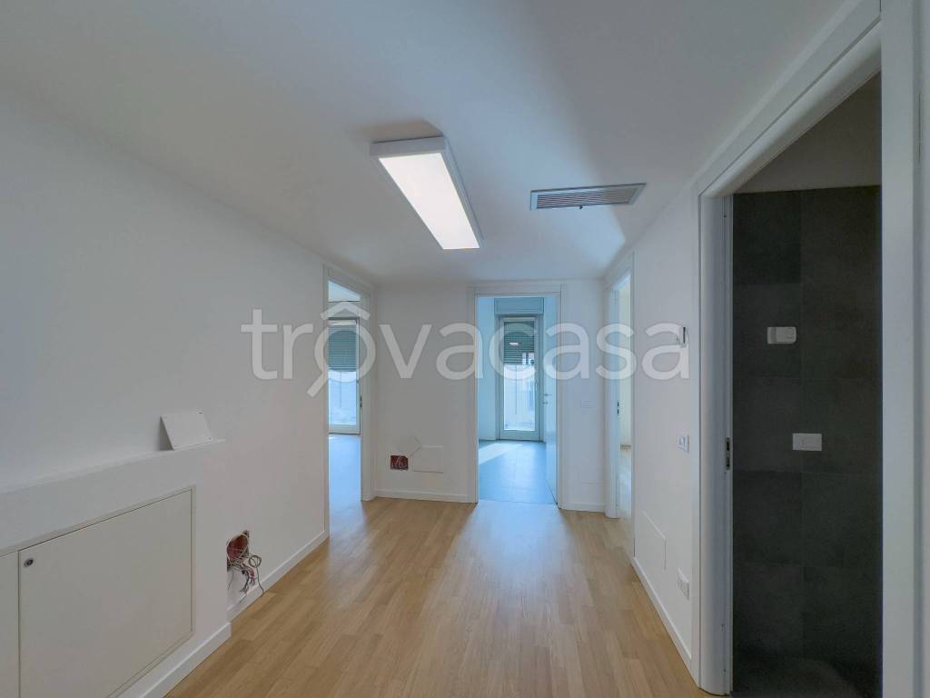 quadrivano in vendita a Bergamo in zona Borgo Palazzo