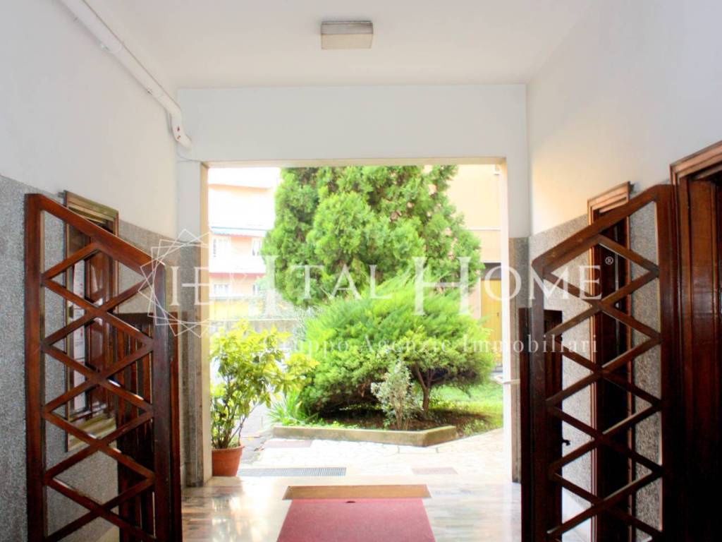 appartamento in vendita a Bergamo in zona Borgo Santa Caterina