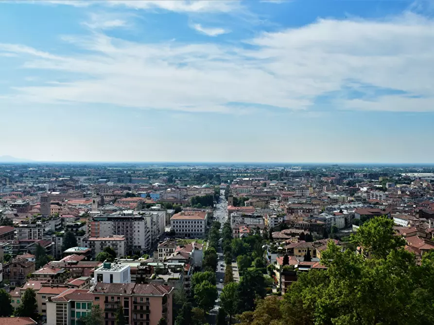 negozio in vendita a Bergamo in zona Città Alta