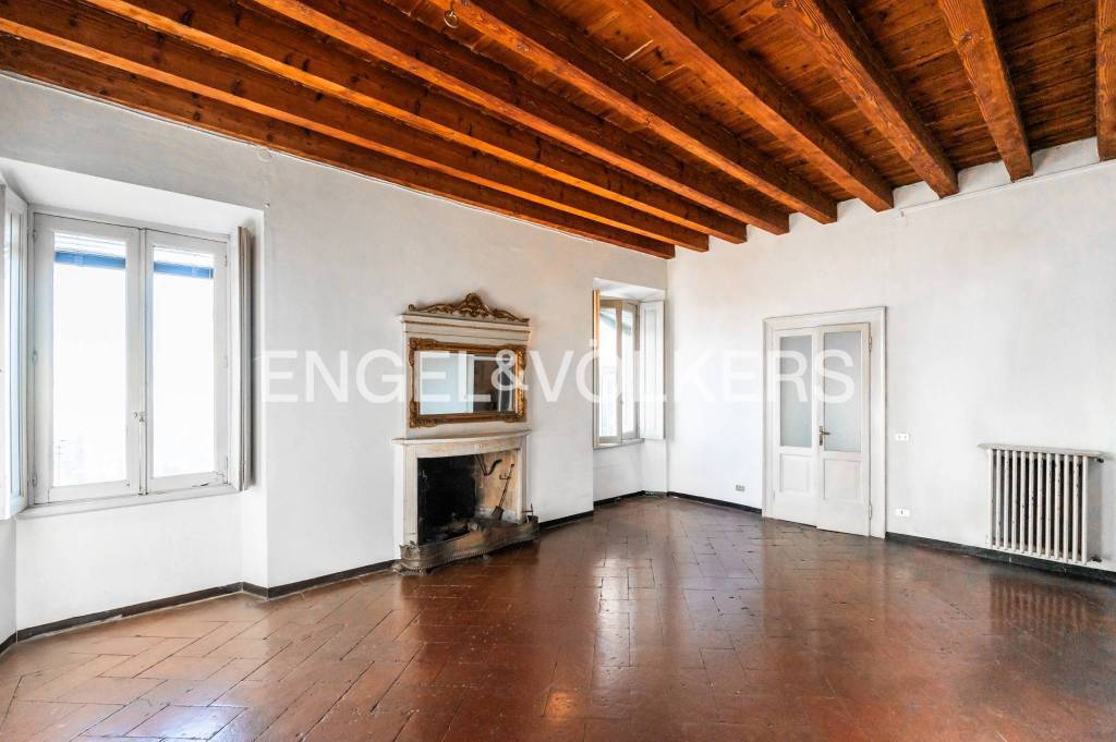 appartamento in vendita a Bergamo in zona Città Alta