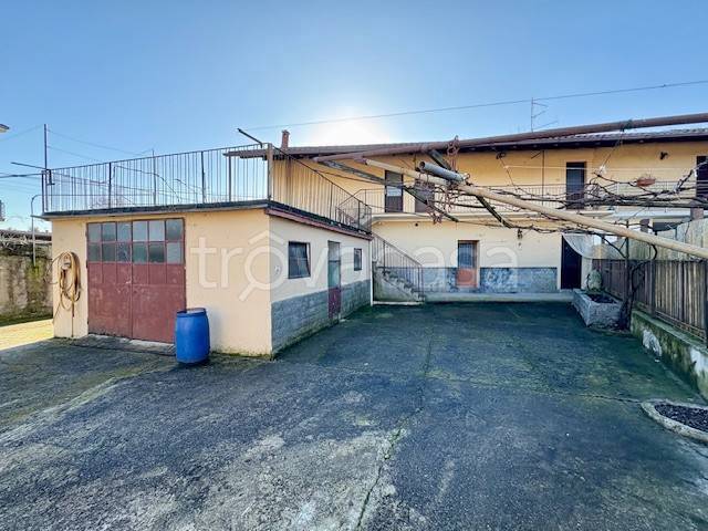 casa indipendente in vendita a Bergamo in zona Conca Fiorita