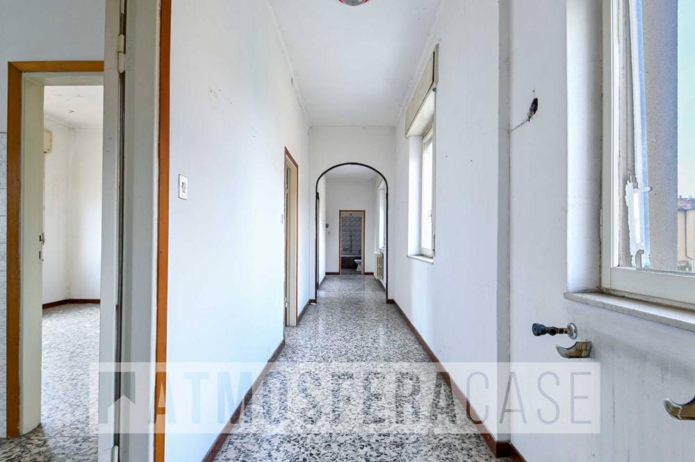 casa indipendente in vendita a Bergamo in zona Villaggio degli Sposi