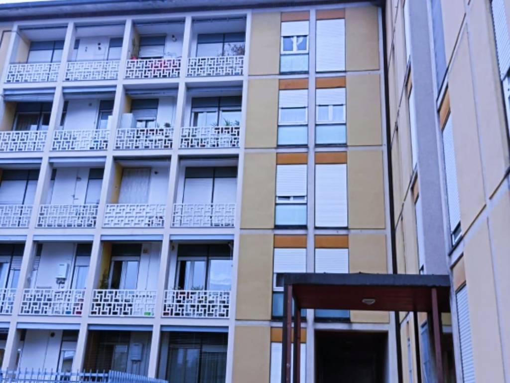 appartamento in vendita a Bergamo in zona Colognola