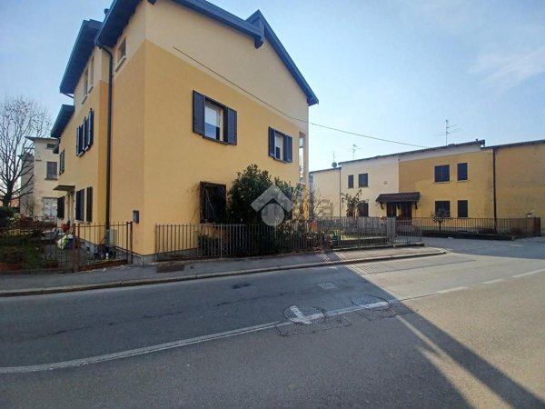 appartamento in vendita a Bergamo in zona Villaggio degli Sposi