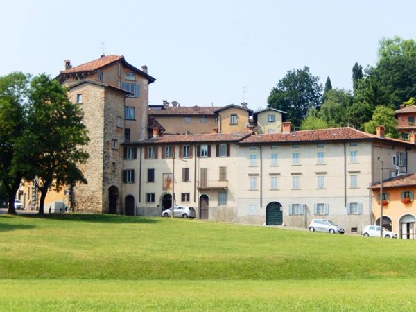 appartamento in vendita a Bergamo in zona Città Alta