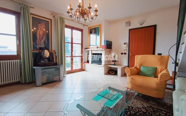 appartamento in vendita a Bergamo in zona Borgo Santa Caterina