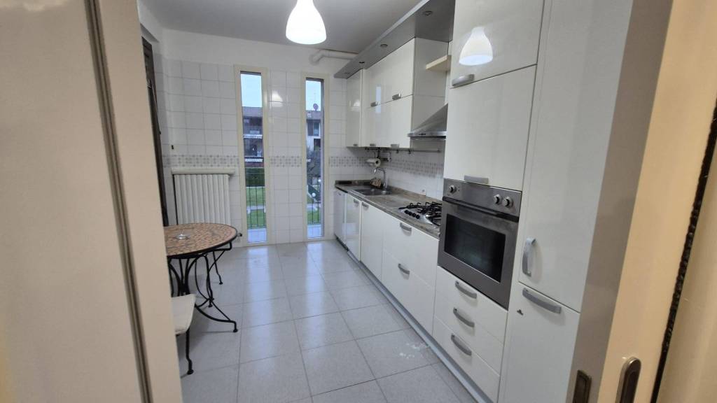 appartamento in vendita a Bergamo in zona Canovine