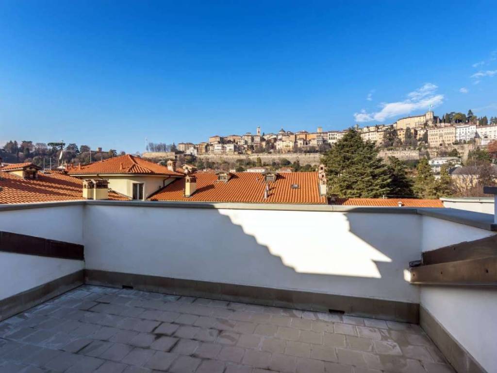 appartamento in vendita a Bergamo in zona Borgo Palazzo