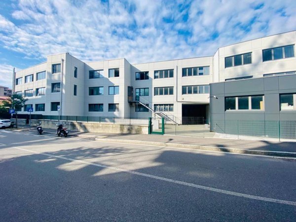 ufficio in vendita a Bergamo in zona Redona