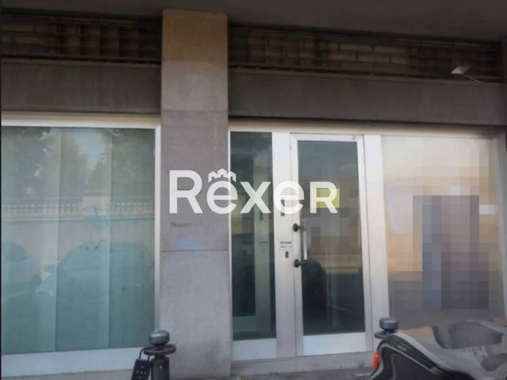 ufficio in vendita a Bergamo in zona Redona