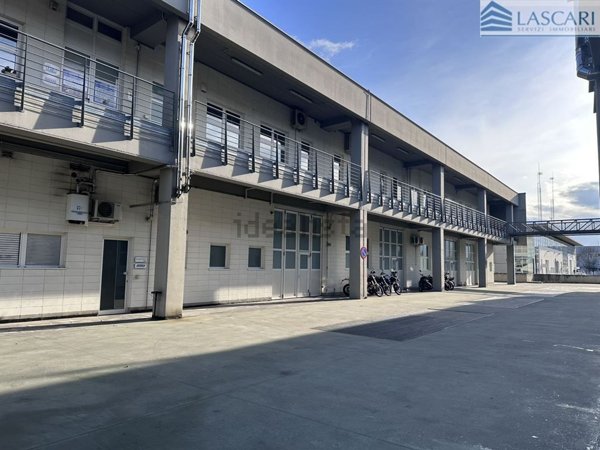 ufficio in vendita a Bergamo in zona Colognola