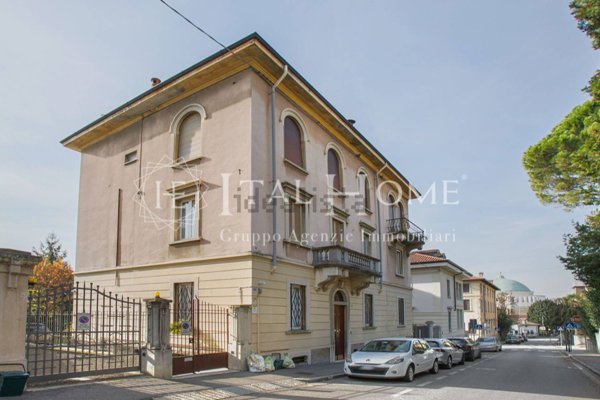 appartamento in vendita a Bergamo in zona Borgo Palazzo