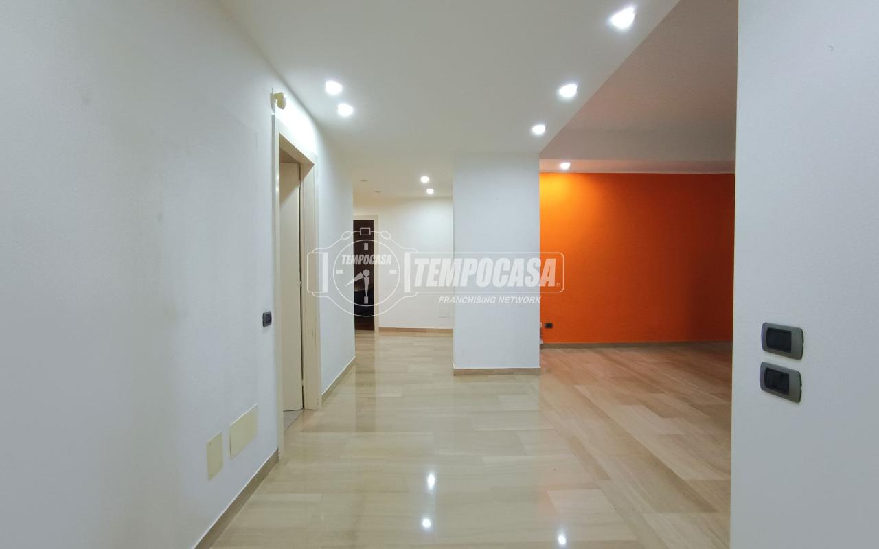 appartamento in vendita a Bergamo in zona Borgo Santa Caterina