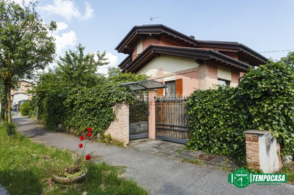 casa indipendente in vendita a Bergamo in zona Borgo Pignolo