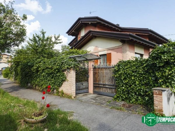 casa indipendente in vendita a Bergamo in zona Borgo Pignolo
