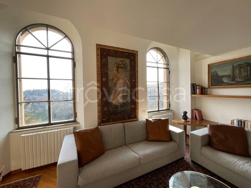 appartamento in vendita a Bergamo in zona Città Alta