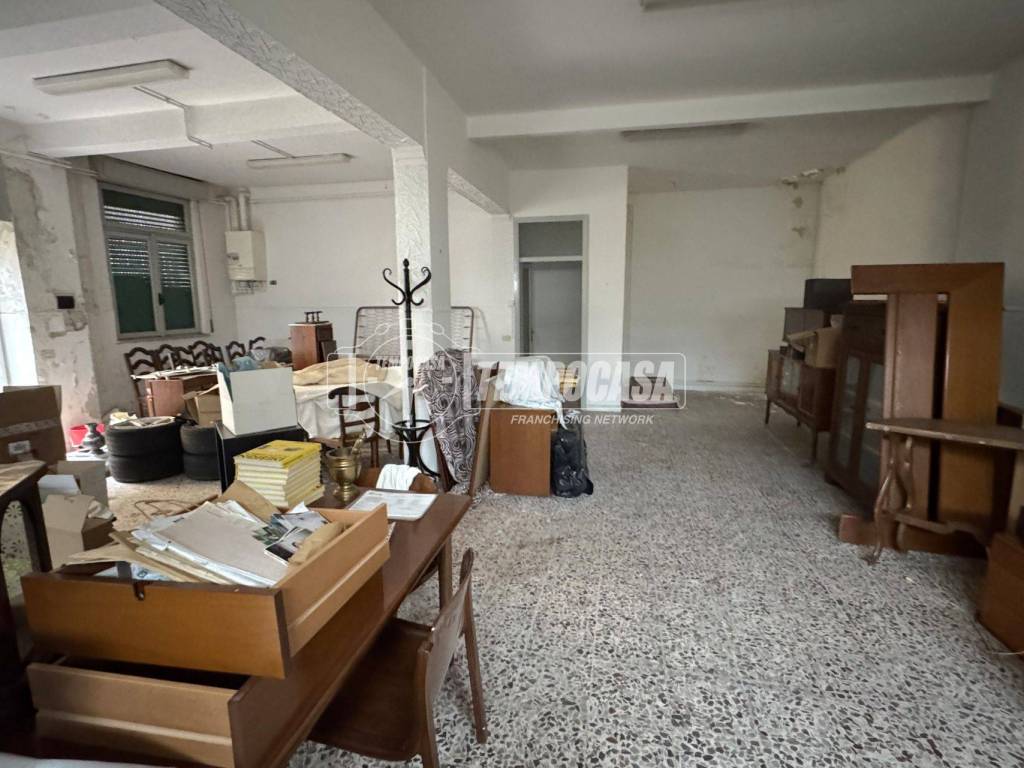 negozio in vendita a Bergamo in zona Valtesse/Valverde