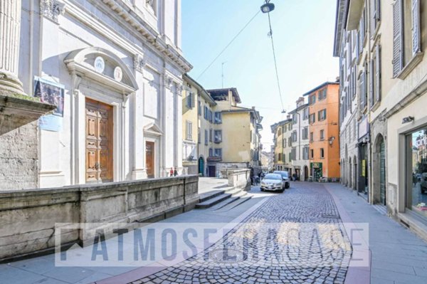 appartamento in vendita a Bergamo in zona Borgo Pignolo