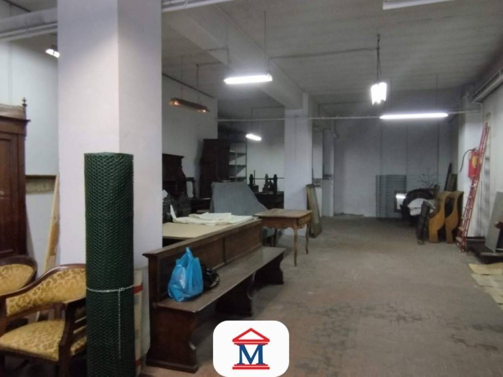 locale commerciale in vendita a Bergamo in zona Borgo Palazzo