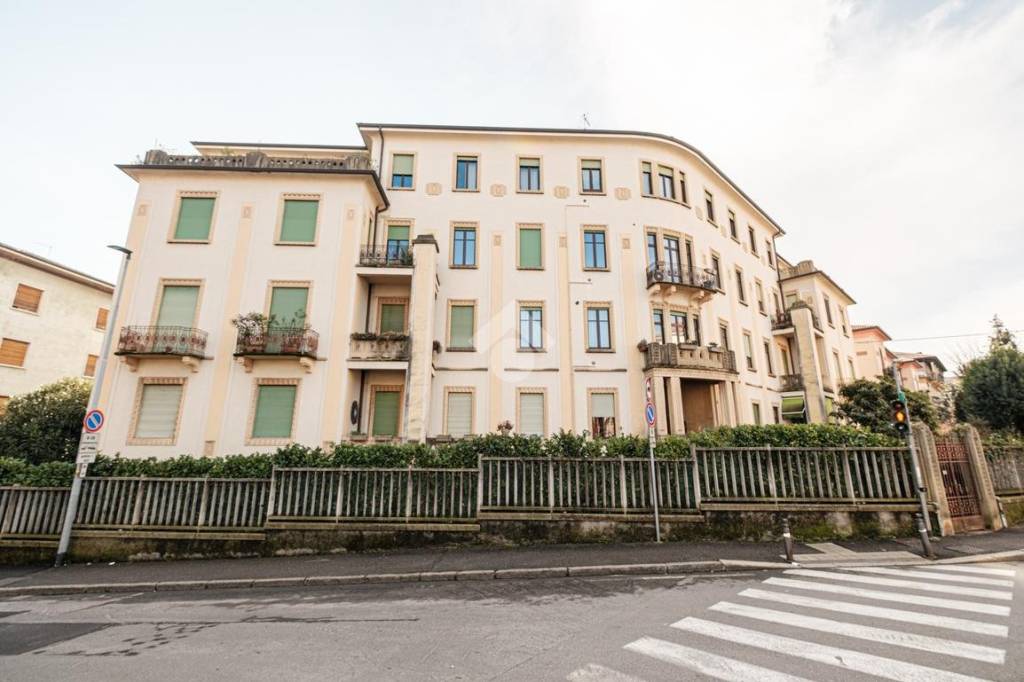 appartamento in vendita a Bergamo in zona Borgo Palazzo