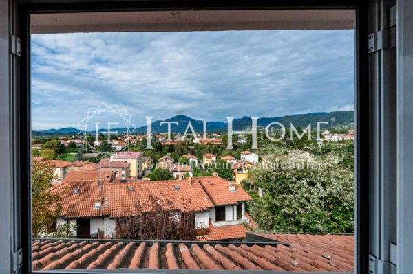 casa indipendente in vendita a Bergamo in zona Valtesse/Valverde