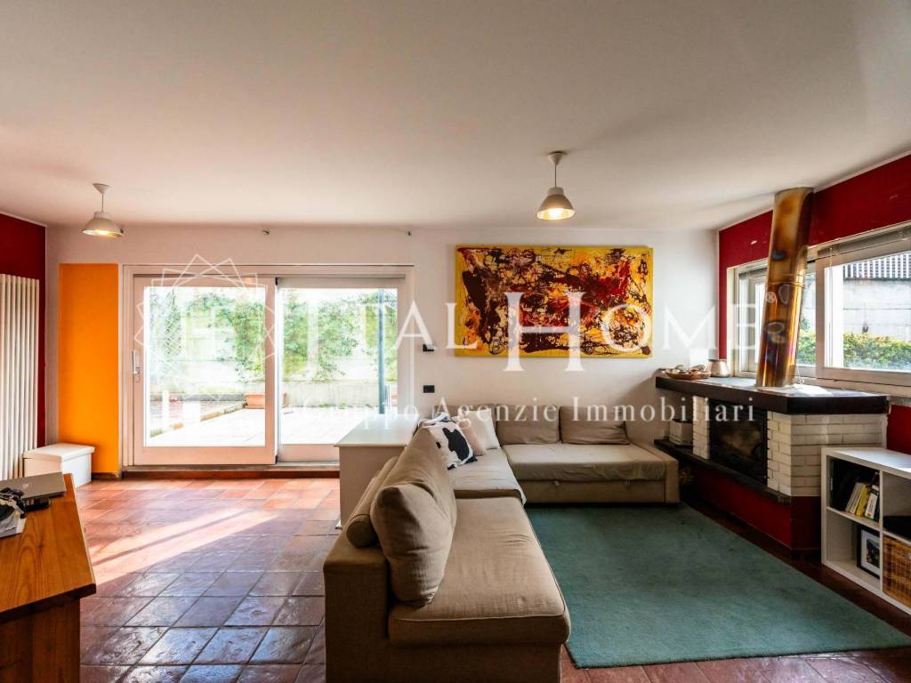 casa indipendente in vendita a Bergamo in zona Valtesse/Valverde