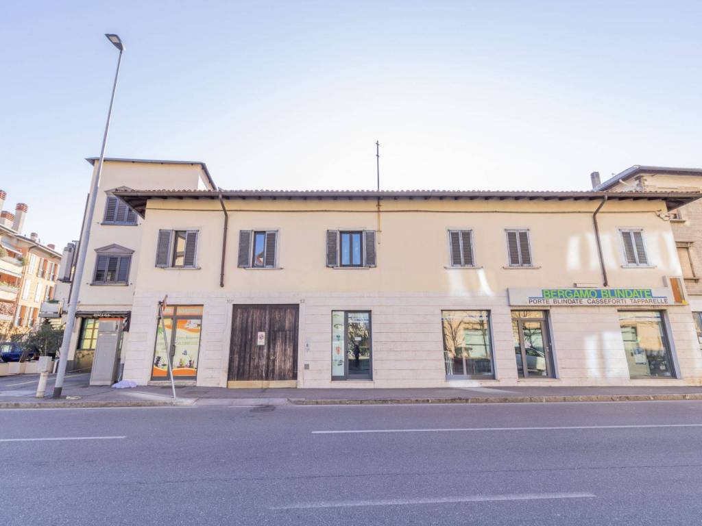 casa indipendente in vendita a Bergamo in zona Borgo Pignolo