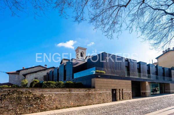 appartamento in vendita a Bergamo in zona Città Alta