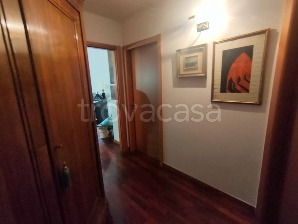 appartamento in vendita a Bergamo in zona Canovine