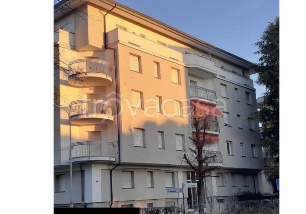 appartamento in vendita a Bergamo in zona Celadina