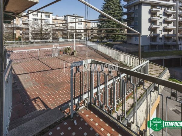 appartamento in vendita a Bergamo in zona Colognola