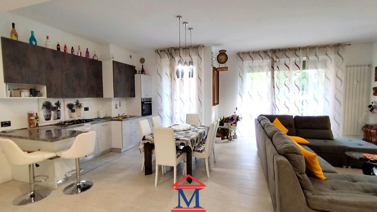 appartamento in vendita a Bergamo in zona Borgo Santa Caterina