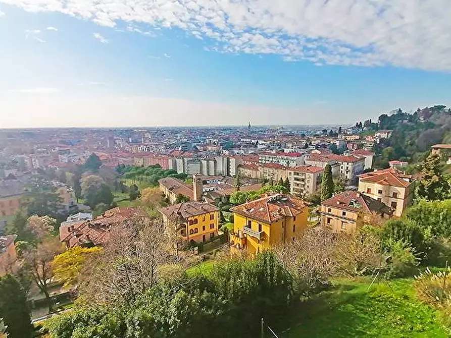 casa indipendente in vendita a Bergamo in zona Città Alta