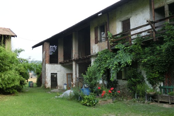 casale in vendita a Bergamo in zona Redona