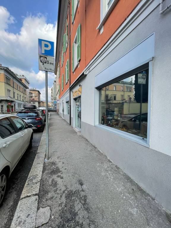 negozio in vendita a Bergamo