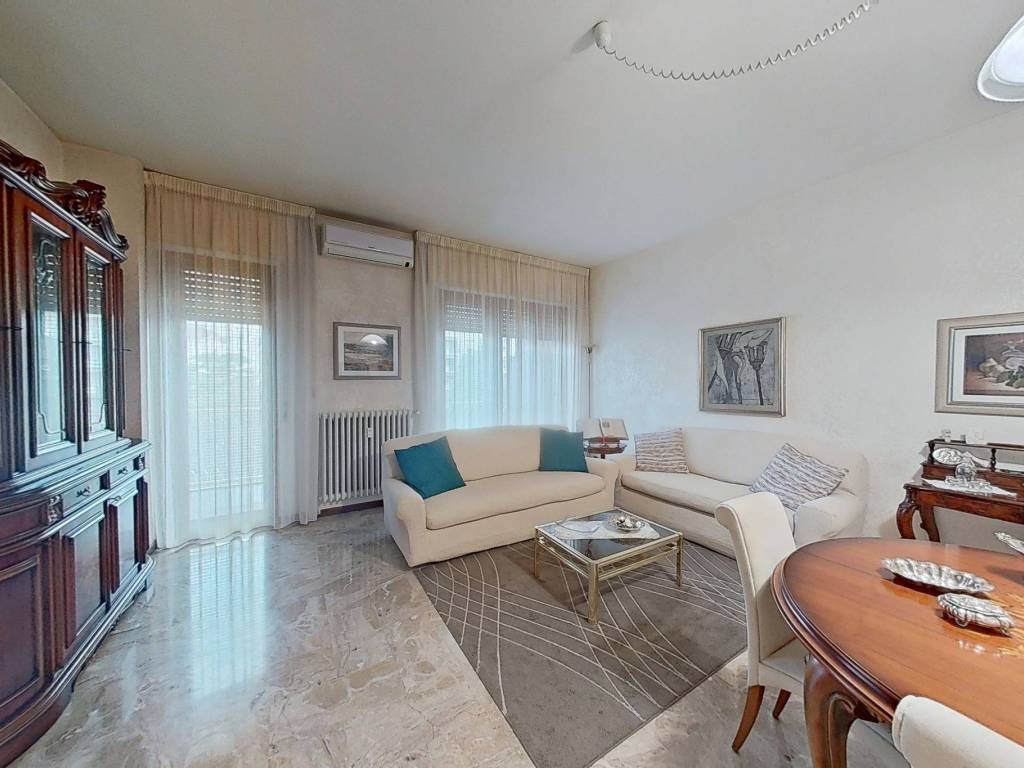 appartamento in vendita a Bergamo in zona Borgo Santa Caterina