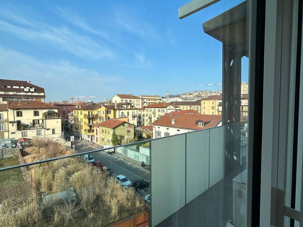appartamento in vendita a Bergamo in zona Borgo Pignolo