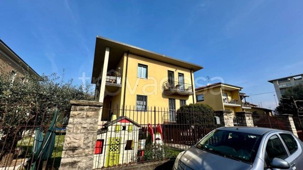 appartamento in vendita a Bergamo in zona Colognola