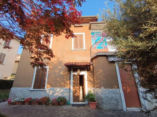 casa indipendente in vendita a Bergamo in zona Borgo Santa Caterina
