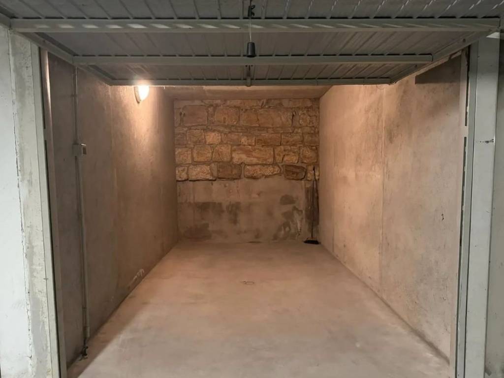 negozio in vendita a Bergamo in zona Longuelo
