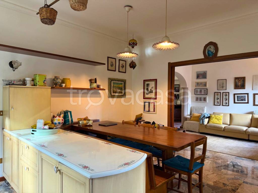 casa indipendente in vendita a Bergamo in zona Loreto