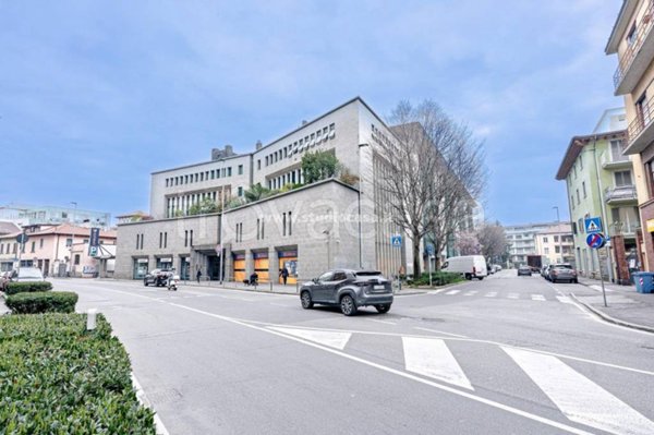 appartamento in vendita a Bergamo in zona Borgo Palazzo