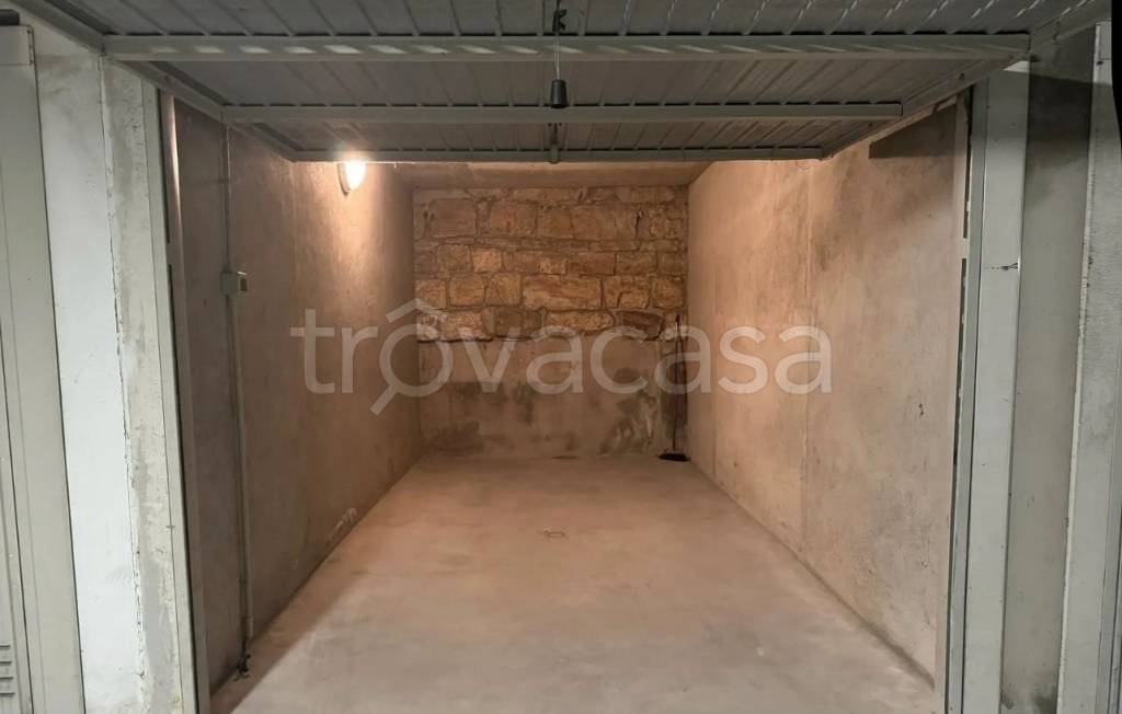 negozio in vendita a Bergamo in zona Loreto