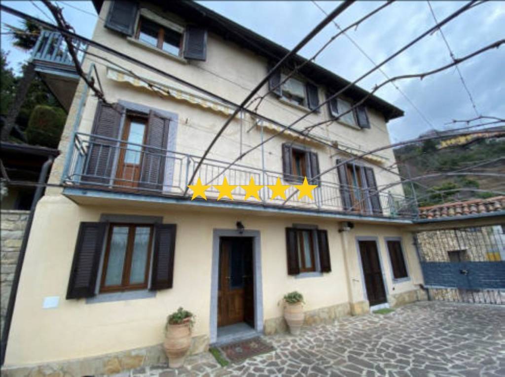 appartamento in vendita a Bergamo in zona Fontana / Robetta / Sombreno