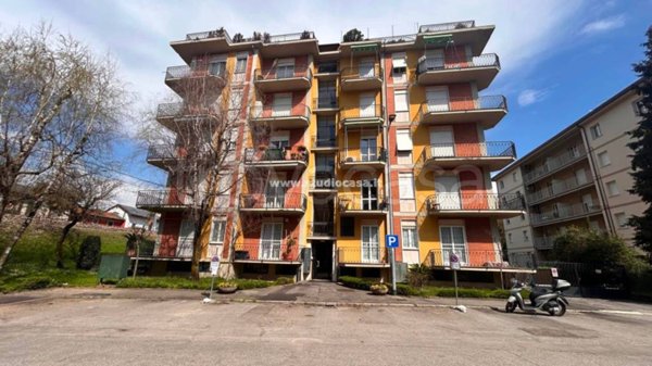 appartamento in vendita a Bergamo in zona Canovine
