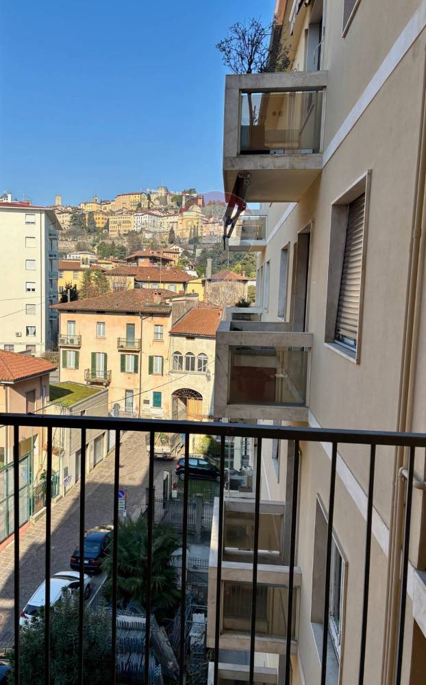 appartamento in vendita a Bergamo in zona Città Alta