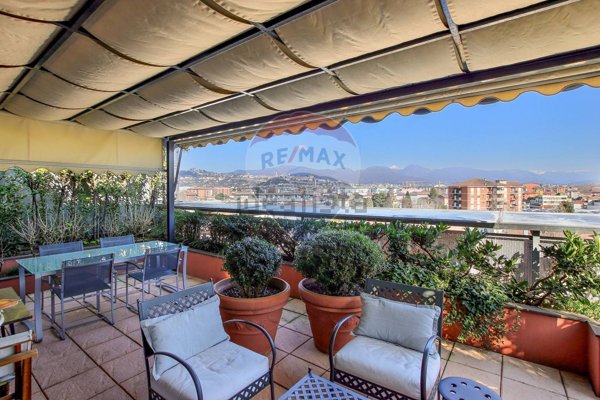 appartamento in vendita a Bergamo in zona Canovine